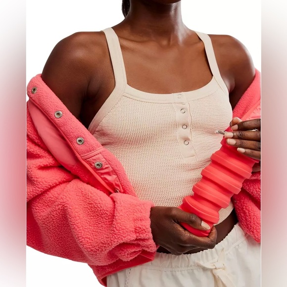 Free People Tops - Free People Movement All Clear Scrunched
Henley Tank size M/L color home plate